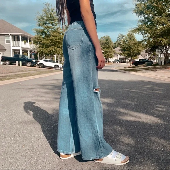 SHEIN baggy pants Dark washed ripped very good condition high rise